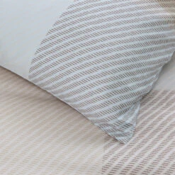 Damai Dekbedovertrek Moore - Satijn - 260x200/220 Cm - Butter Cream 8 Damai Dekbedovertrek Moore - Satijn - 260x200/220 Cm - Butter Cream -Kwaliteit Geselecteerde Dekbedovertrekkenwinkel 1000034923 0102