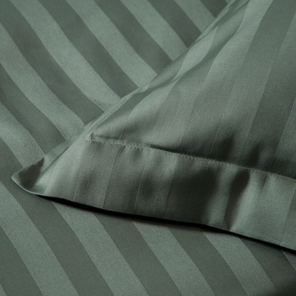 Damai Dekbedovertrek Katoen-satijn - 200x200/220cm - Groen Gestreept 5 Damai Dekbedovertrek Katoen-satijn - 200x200/220cm - Groen Gestreept - Afbeelding 3