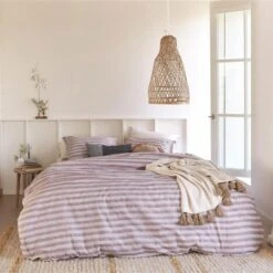 Ariadne At Home Dekbedovertrek Knit Stripes Lila-Lits-jumeaux (240 X 200/220 Cm) -Kwaliteit Geselecteerde Dekbedovertrekkenwinkel 1000052566 0102