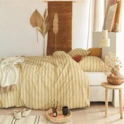 Ariadne At Home Dekbedovertrek Knit Stripes Yellow-Lits-jumeaux (240 X 200/22... -Kwaliteit Geselecteerde Dekbedovertrekkenwinkel 1000052567 0102