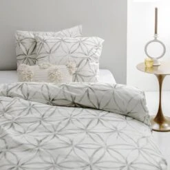 Cinderella Isolde - Dekbedovertrek - Katoen - 200x200/220 Cm - Off White -Kwaliteit Geselecteerde Dekbedovertrekkenwinkel 1000055054 0103