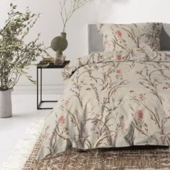 Cinderella Myrtle - Dekbedovertrek - Satijn - 140x200/220 Cm - Sand -Kwaliteit Geselecteerde Dekbedovertrekkenwinkel 1000055085 0103