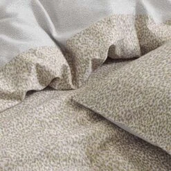 Marc O'Polo Dekbedovertrek Camo Green-Lits-Jumeaux (260x220 Cm) 8 Marc O'Polo Dekbedovertrek Camo Green-Lits-Jumeaux (260x220 Cm) -Kwaliteit Geselecteerde Dekbedovertrekkenwinkel 1000095654 0102